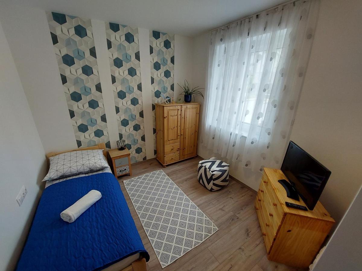 Kempi Kuckoja Balatonalmádi المظهر الخارجي الصورة